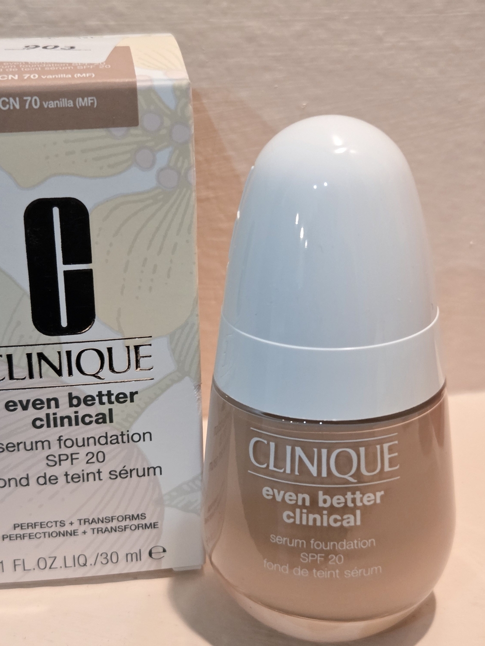 Clinique Even Better Clinical Serum Foundation SPF 20 CN 70 Vanilla 1 oz NIB